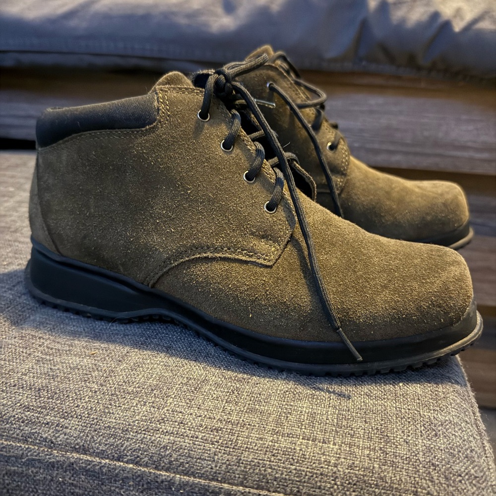 Lands’ End Women’s Chukka Boots - Olive Suede